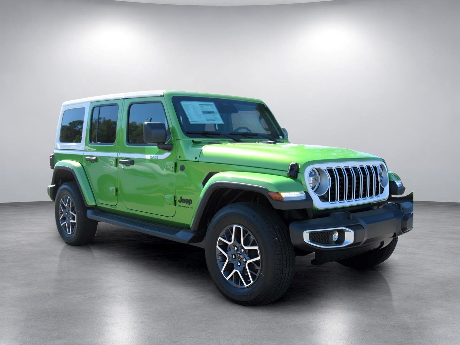 2026 Jeep WRANGLER 4-DOOR SAHARA