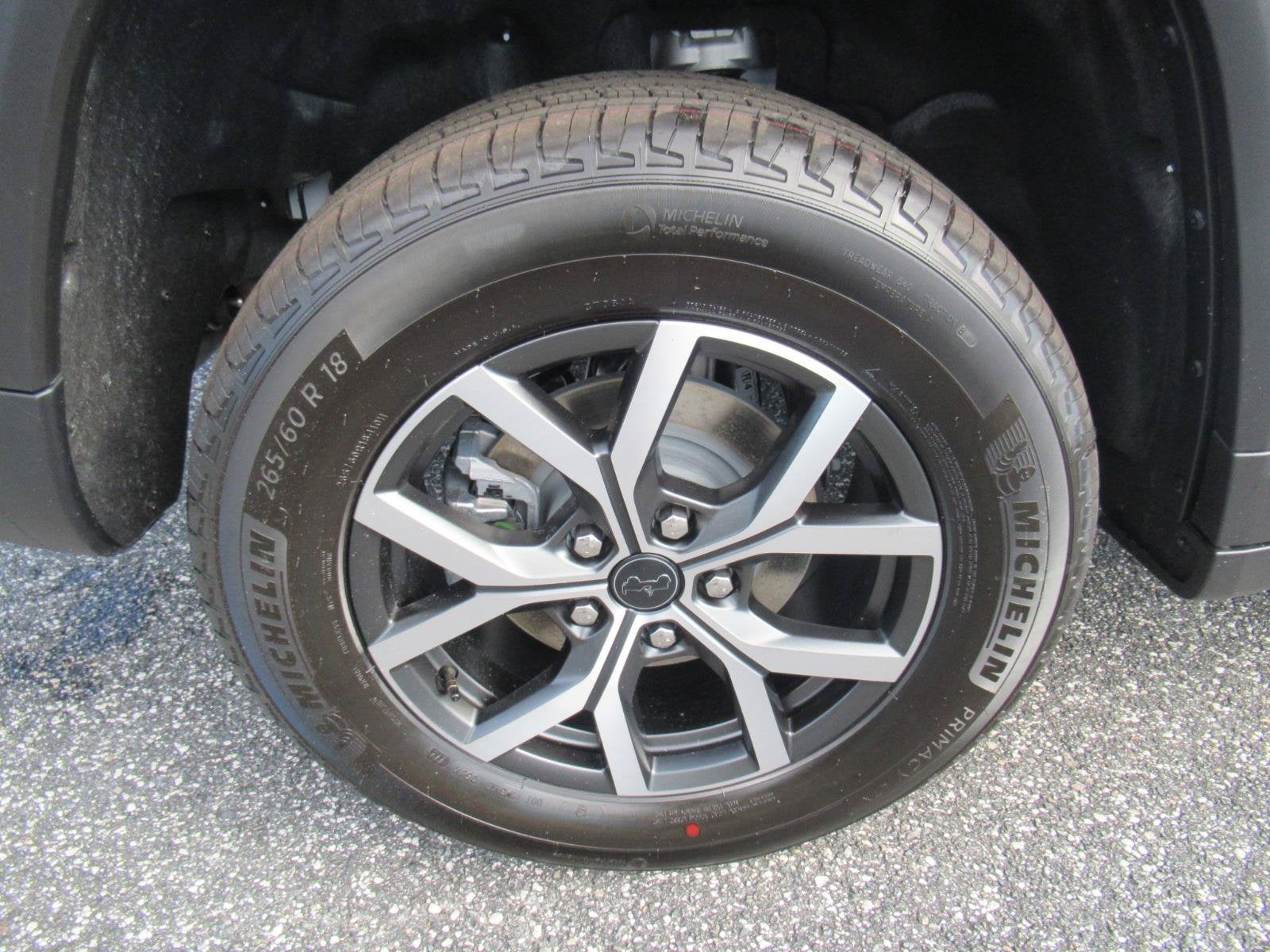 2027 Jeep Grand Cherokee GRAND CHEROKEE LAREDO X 4X2