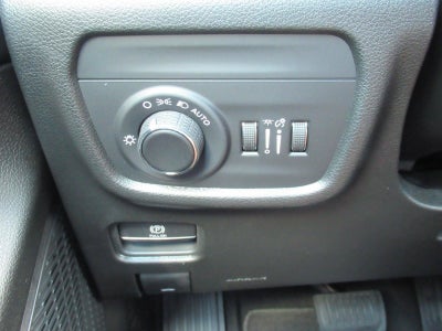 2027 Jeep Grand Cherokee GRAND CHEROKEE LAREDO X 4X2