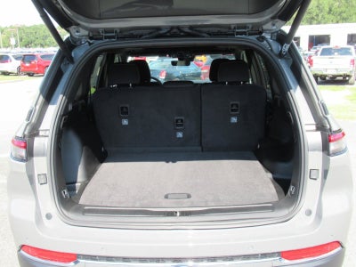 2027 Jeep Grand Cherokee GRAND CHEROKEE LAREDO X 4X2