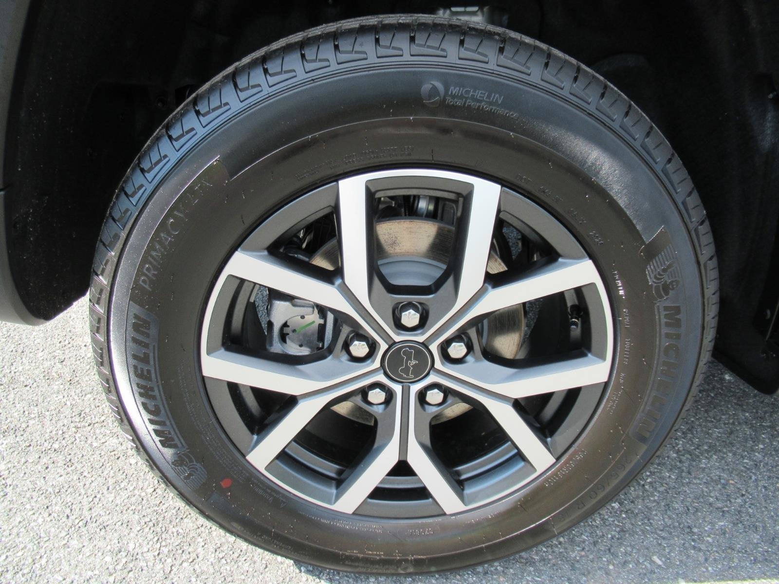 2027 Jeep Grand Cherokee GRAND CHEROKEE LAREDO X 4X2