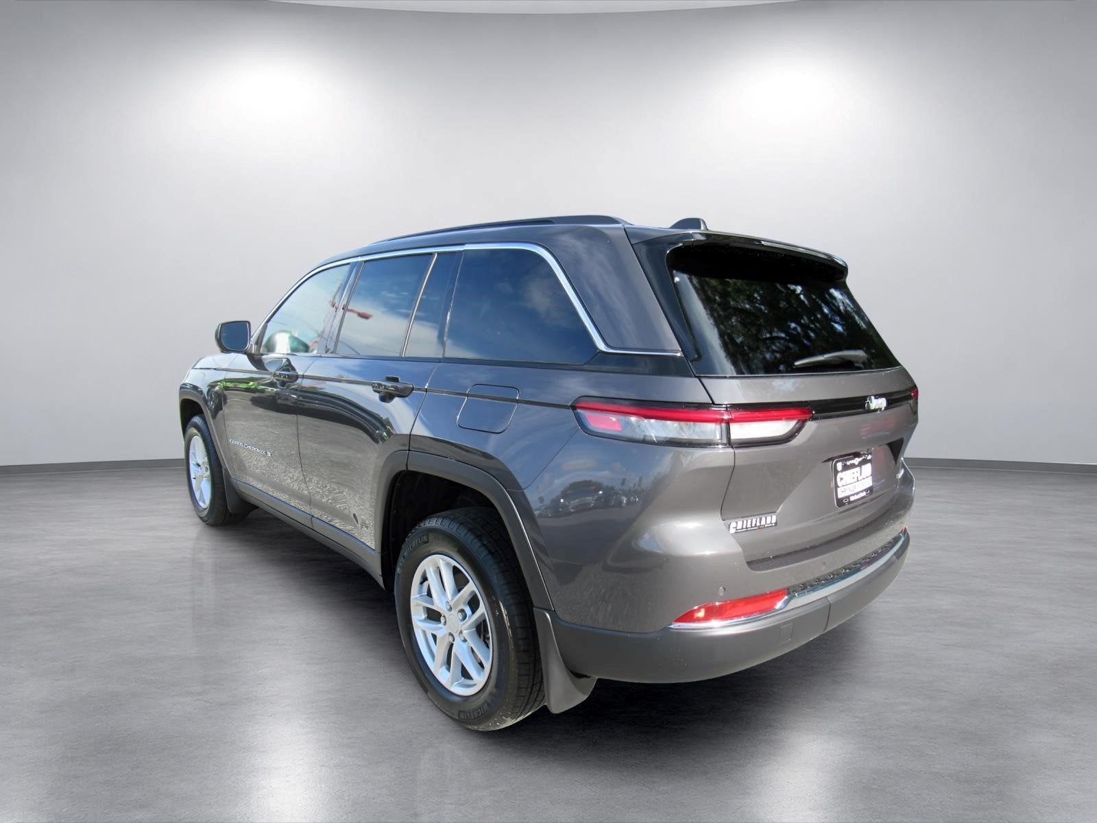 2026 Jeep Grand Cherokee GRAND CHEROKEE LAREDO X 4X2