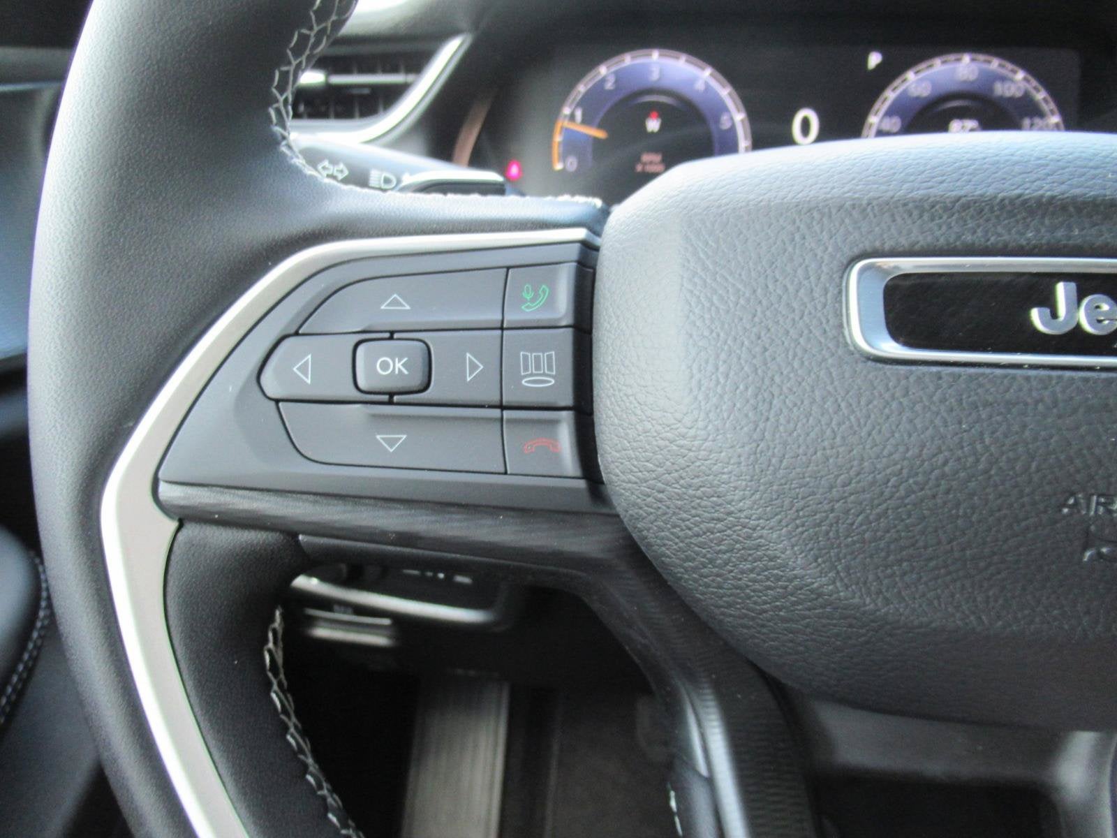 2026 Jeep Grand Cherokee GRAND CHEROKEE LAREDO X 4X2