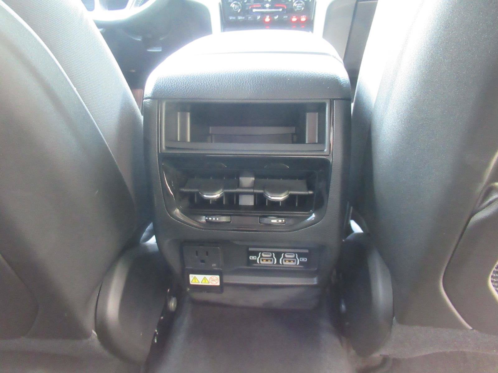 2026 Jeep Grand Cherokee GRAND CHEROKEE LAREDO X 4X2