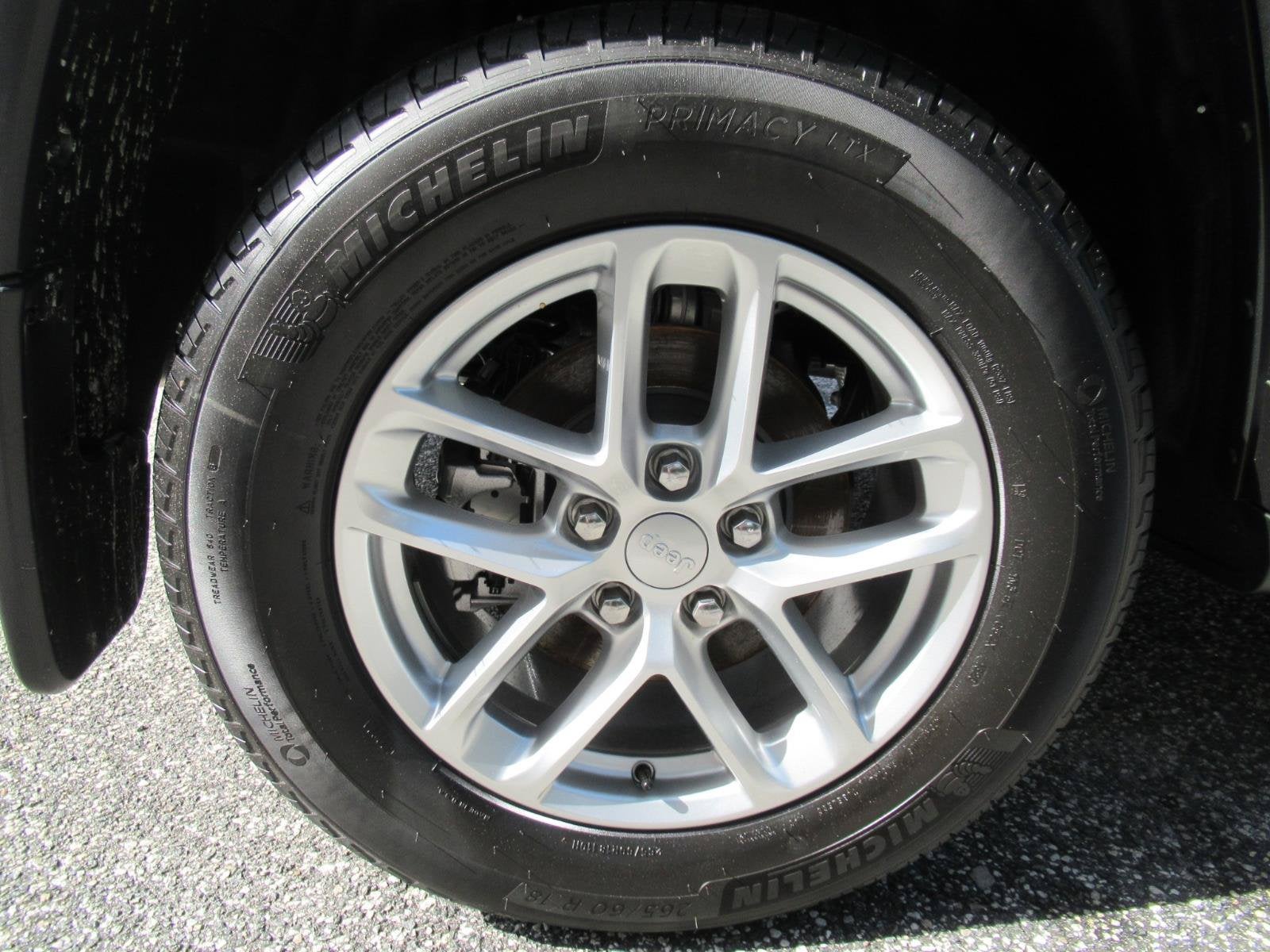 2026 Jeep Grand Cherokee GRAND CHEROKEE LAREDO X 4X2