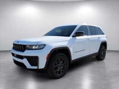 2027 Jeep Grand Cherokee GRAND CHEROKEE LAREDO ALTITUDE 4X2