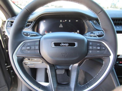 2027 Jeep Grand Cherokee GRAND CHEROKEE LAREDO ALTITUDE 4X2