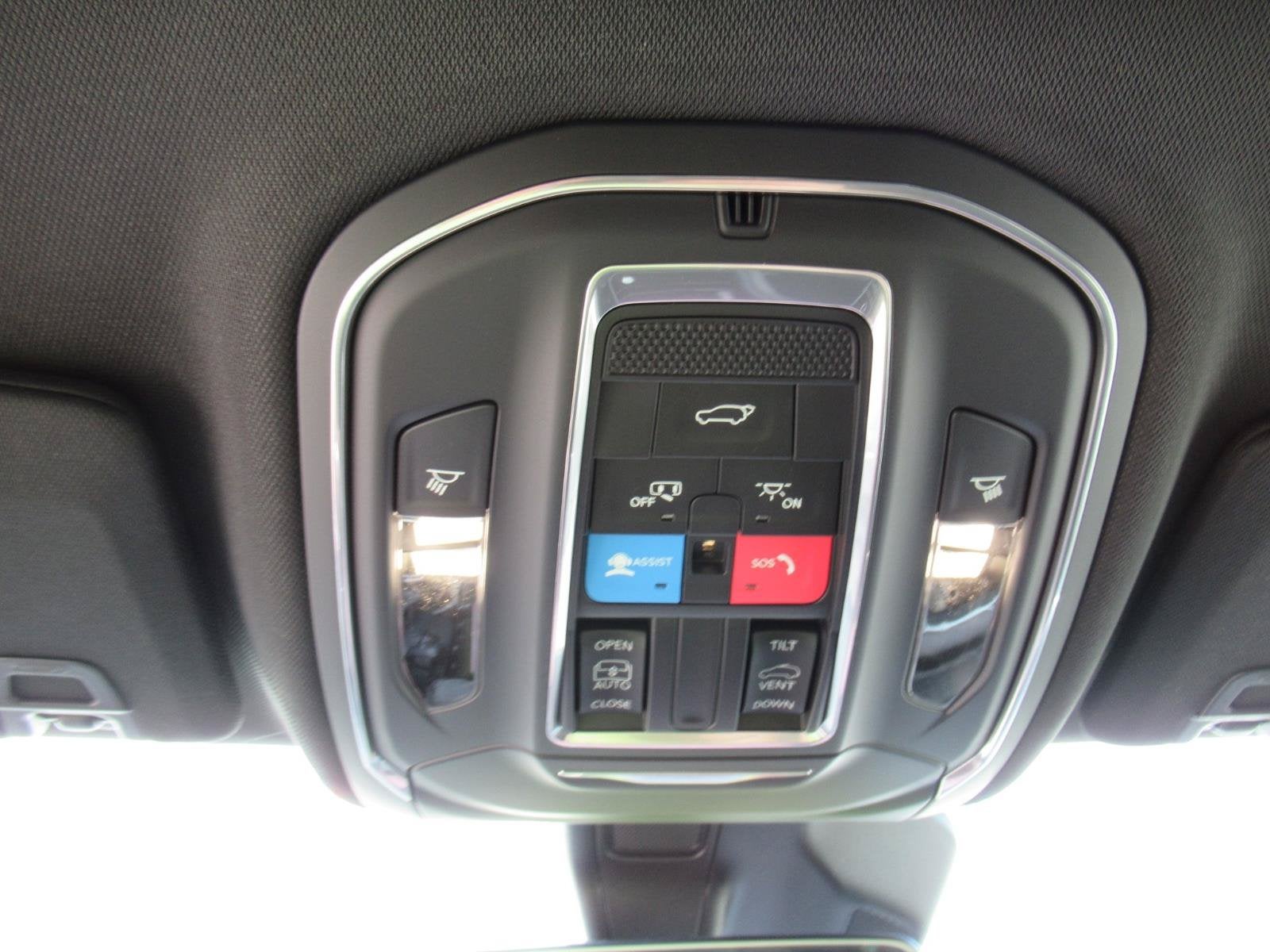 2026 Jeep Grand Cherokee GRAND CHEROKEE LAREDO ALTITUDE 4X2