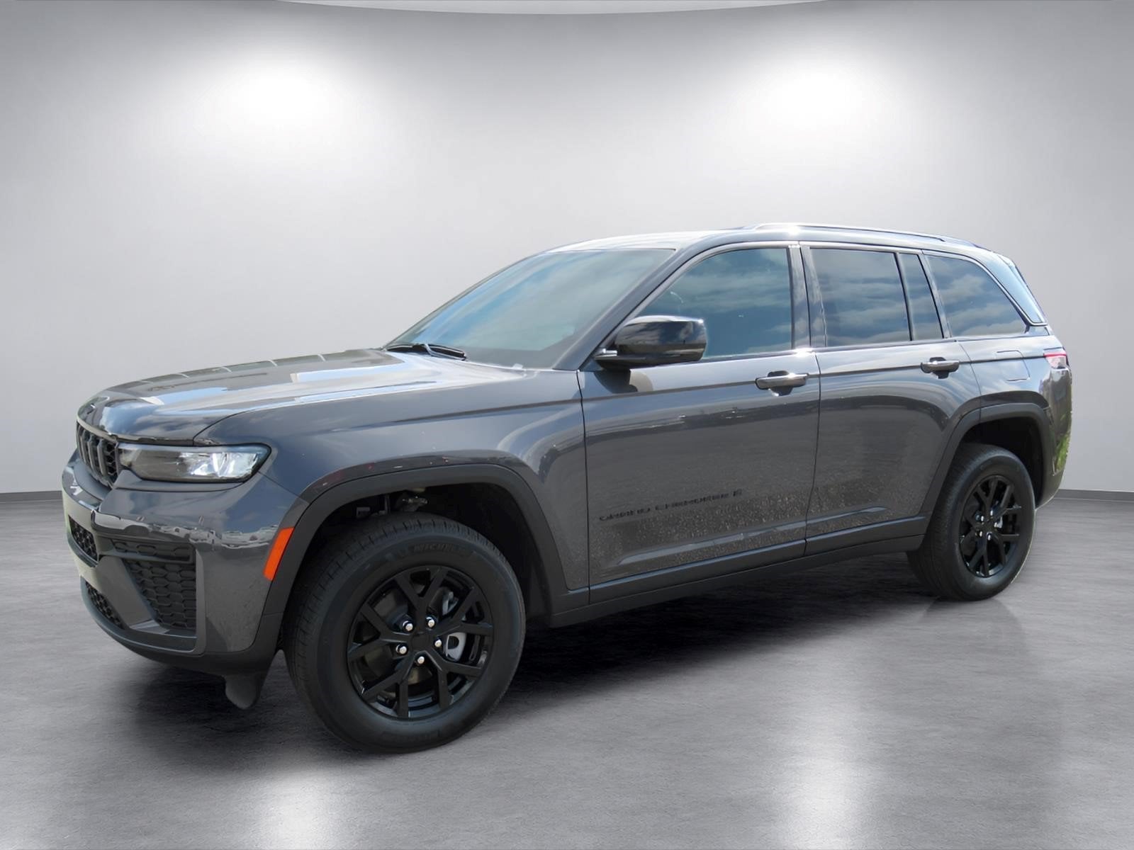 2026 Jeep Grand Cherokee GRAND CHEROKEE LAREDO ALTITUDE 4X2