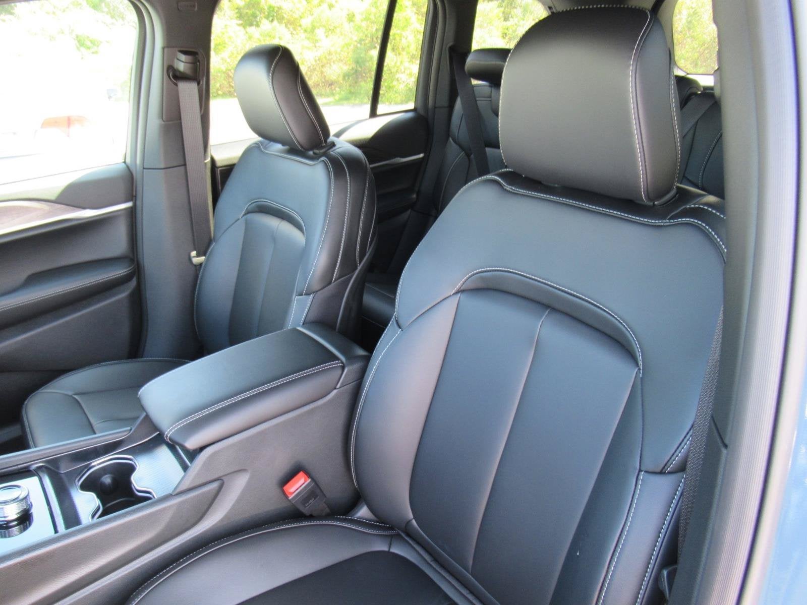 2027 Jeep Grand Cherokee GRAND CHEROKEE LIMITED 4X2