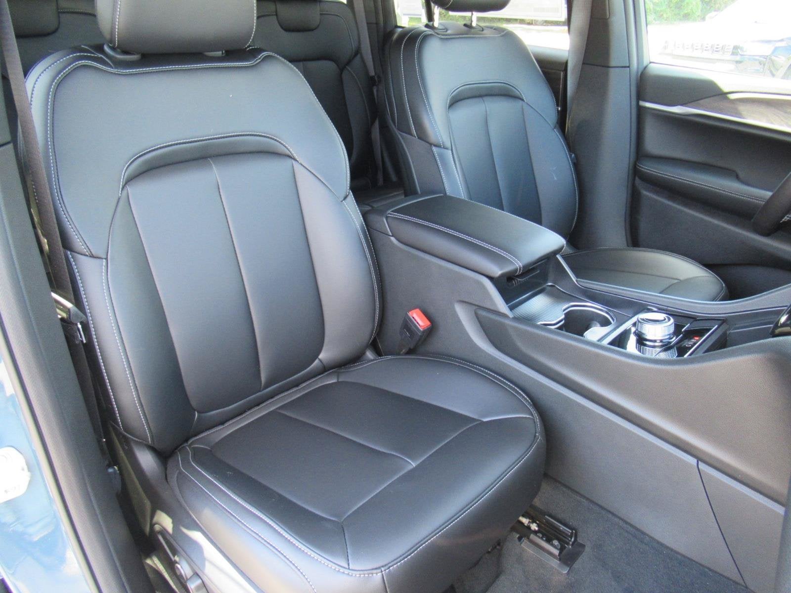2027 Jeep Grand Cherokee GRAND CHEROKEE LIMITED 4X2