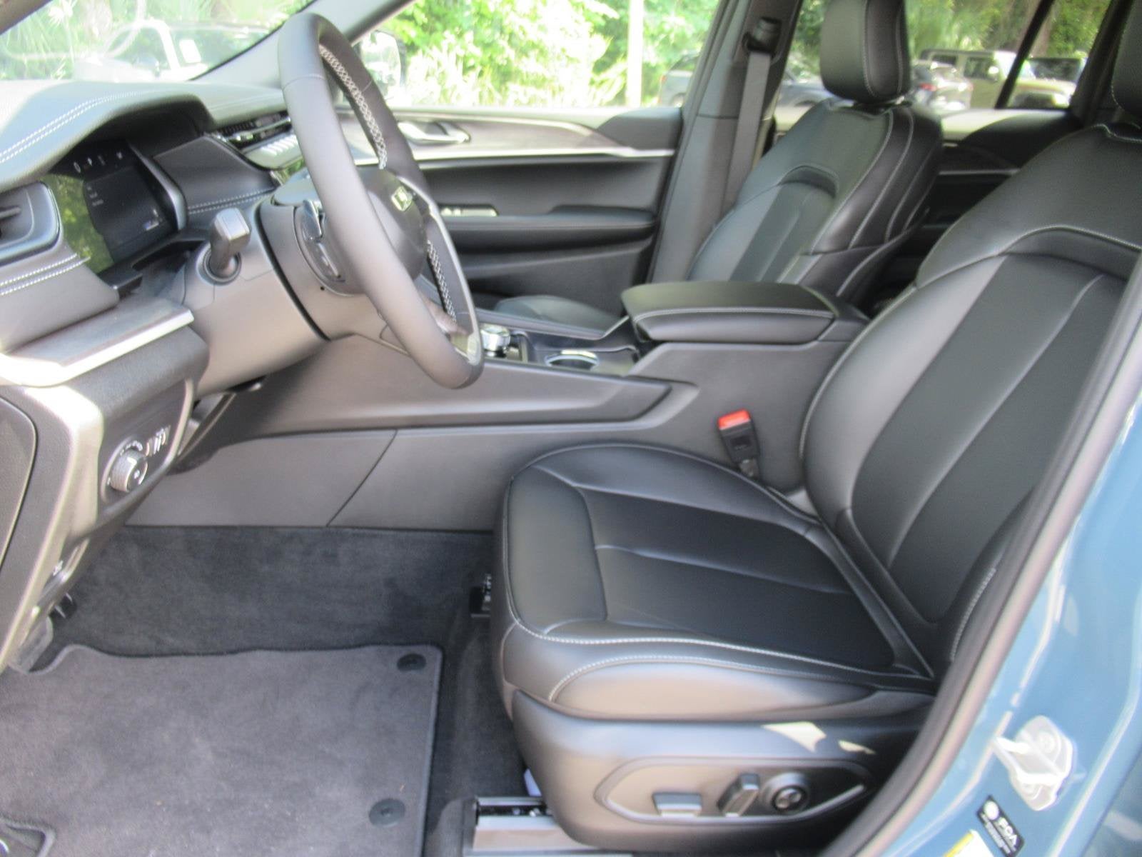 2027 Jeep Grand Cherokee GRAND CHEROKEE LIMITED 4X2