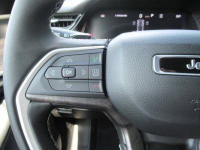 2027 Jeep Grand Cherokee GRAND CHEROKEE LIMITED 4X2