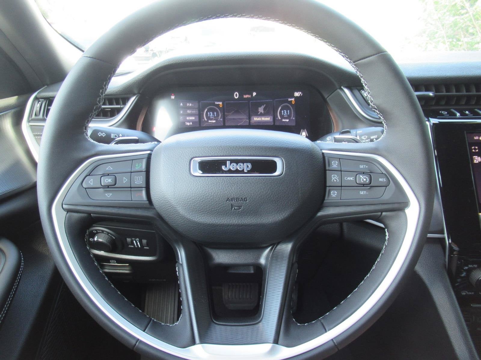 2026 Jeep Grand Cherokee GRAND CHEROKEE L LAREDO X 4X2