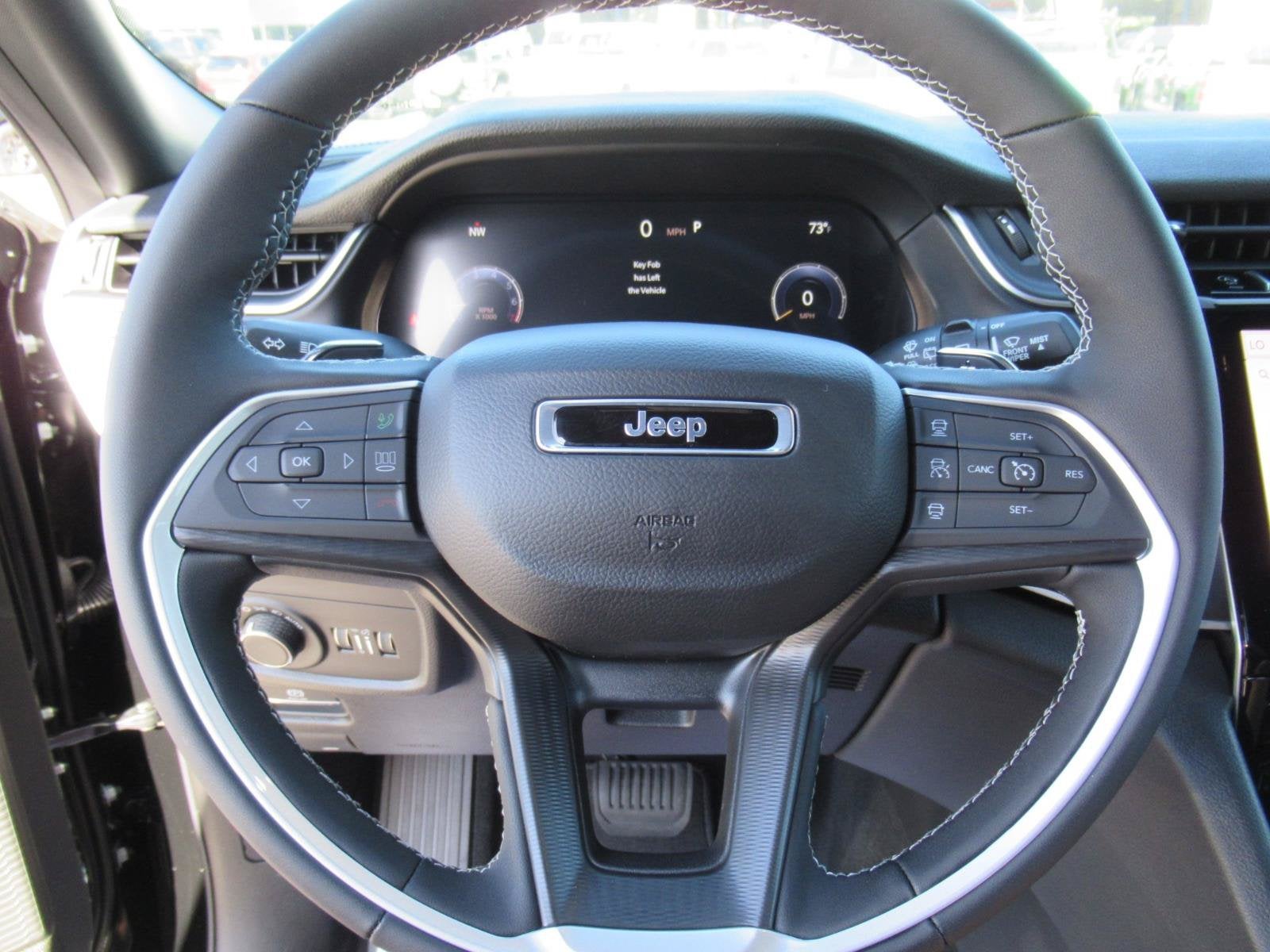 2027 Jeep Grand Cherokee GRAND CHEROKEE L LAREDO X 4X2