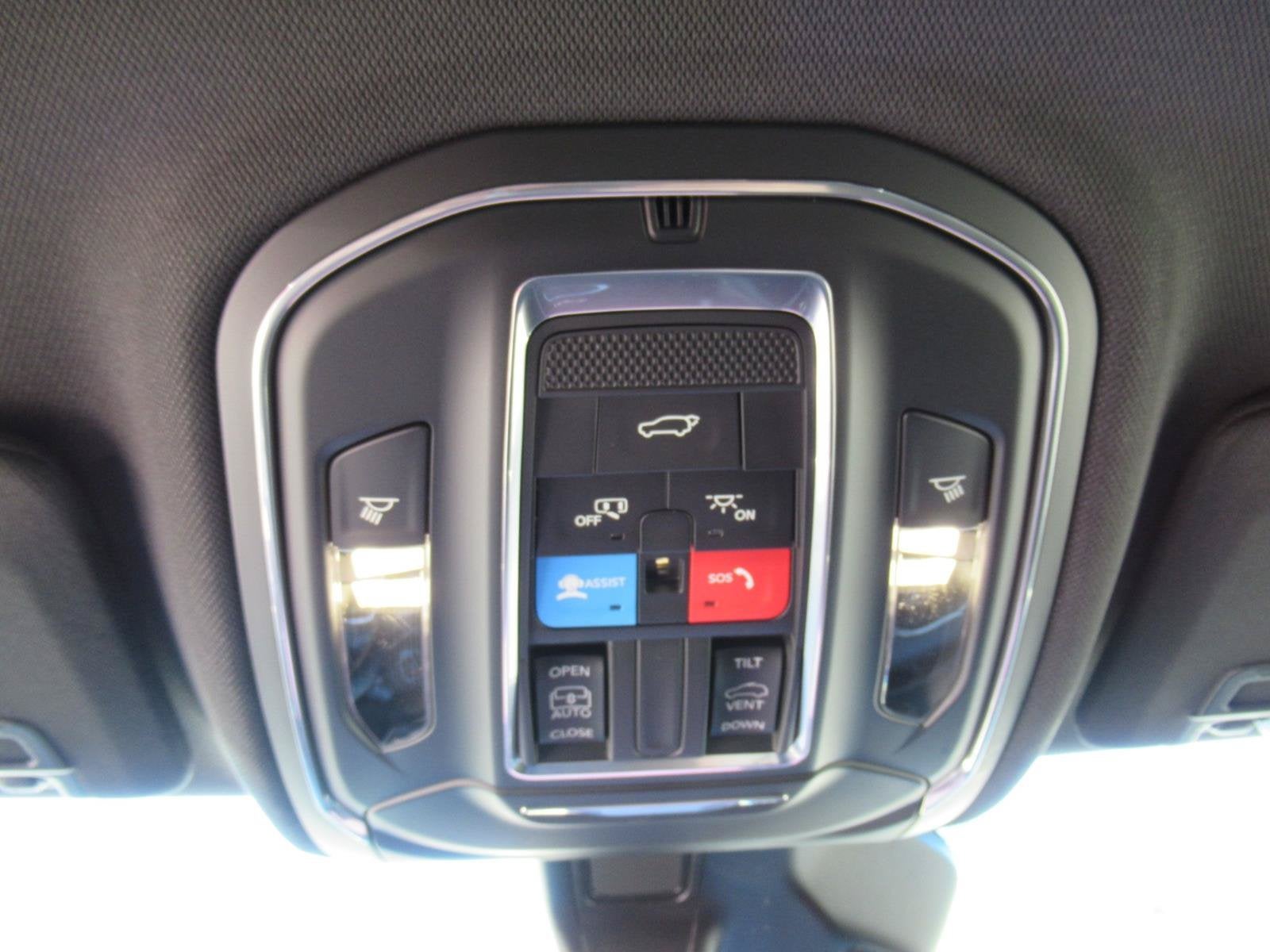 2027 Jeep Grand Cherokee GRAND CHEROKEE L LAREDO X 4X2