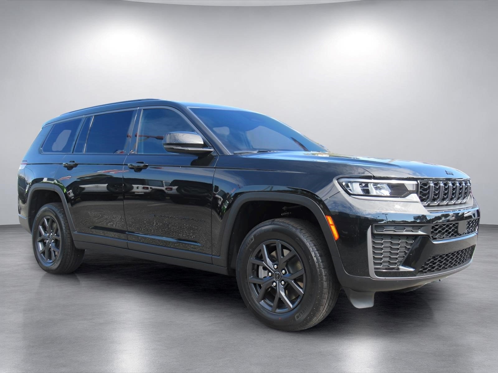 2027 Jeep Grand Cherokee GRAND CHEROKEE L LAREDO ALTITUDE 4X2