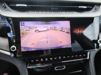 2027 Jeep Grand Cherokee GRAND CHEROKEE L LAREDO ALTITUDE 4X2