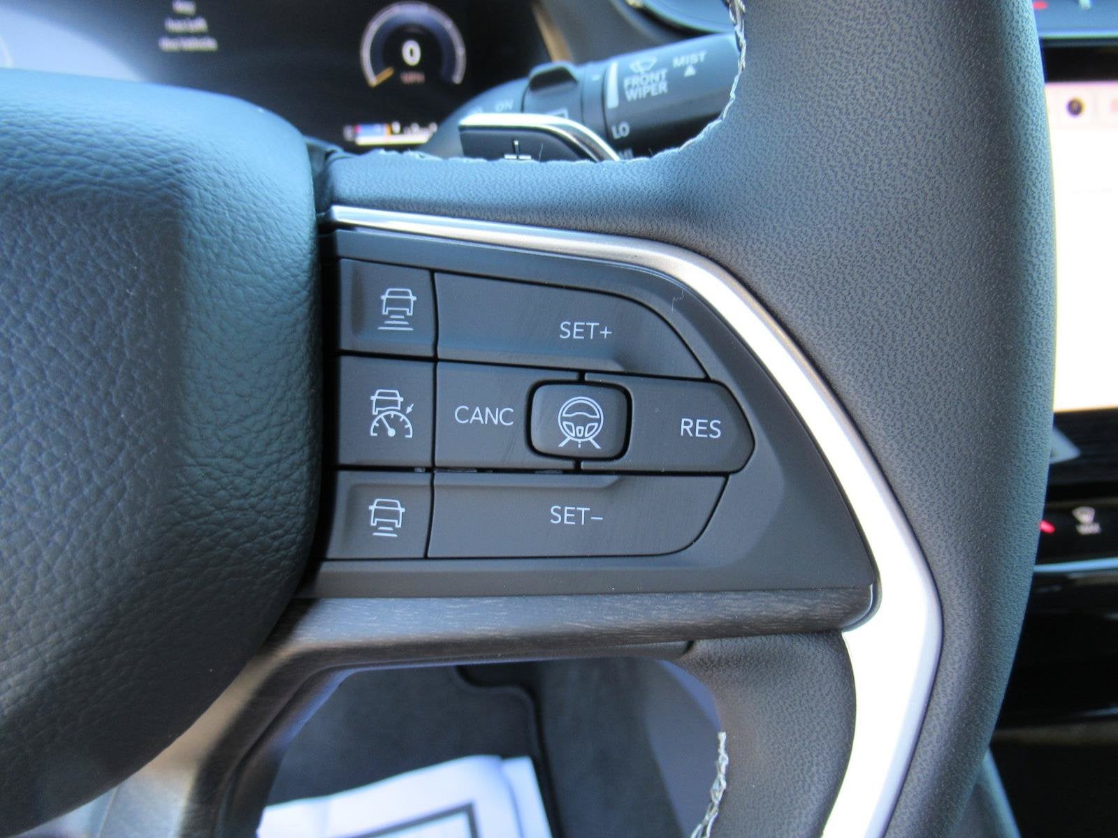 2027 Jeep Grand Cherokee GRAND CHEROKEE L LIMITED 4X2