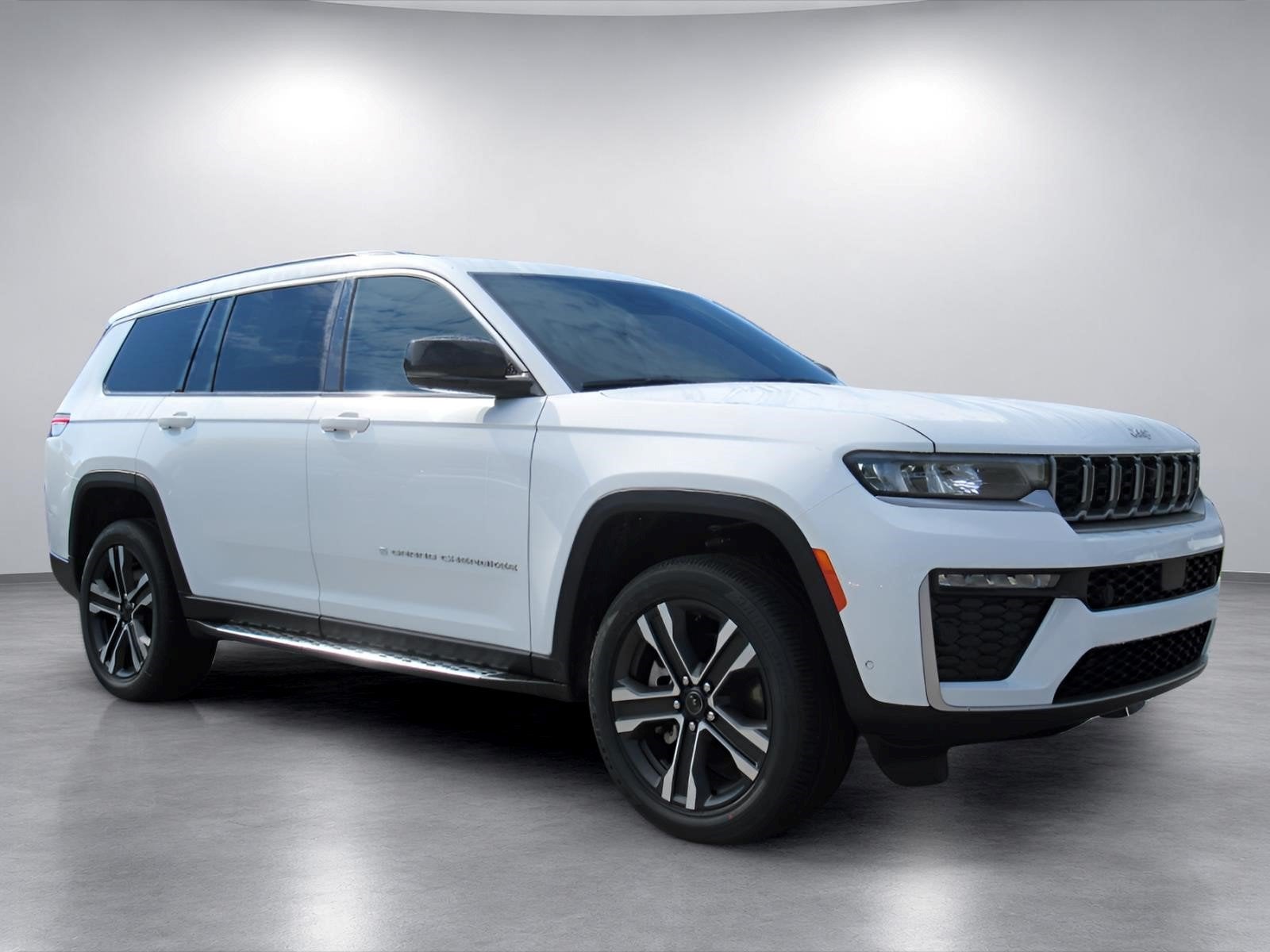 2027 Jeep Grand Cherokee GRAND CHEROKEE L LIMITED 4X2