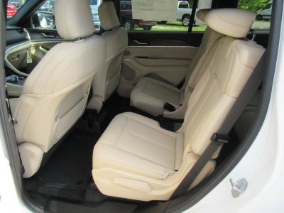 2027 Jeep Grand Cherokee GRAND CHEROKEE L LIMITED 4X2