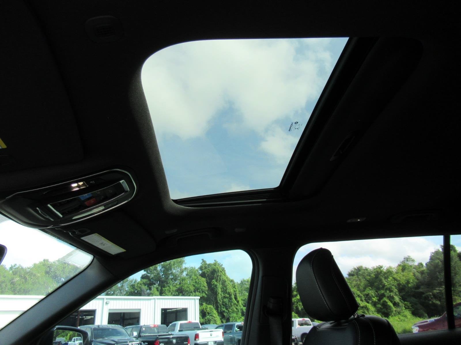 2026 Jeep Grand Cherokee GRAND CHEROKEE L LAREDO ALTITUDE 4X4