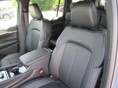 2027 Jeep Grand Cherokee GRAND CHEROKEE L LIMITED RESERVE 4X4
