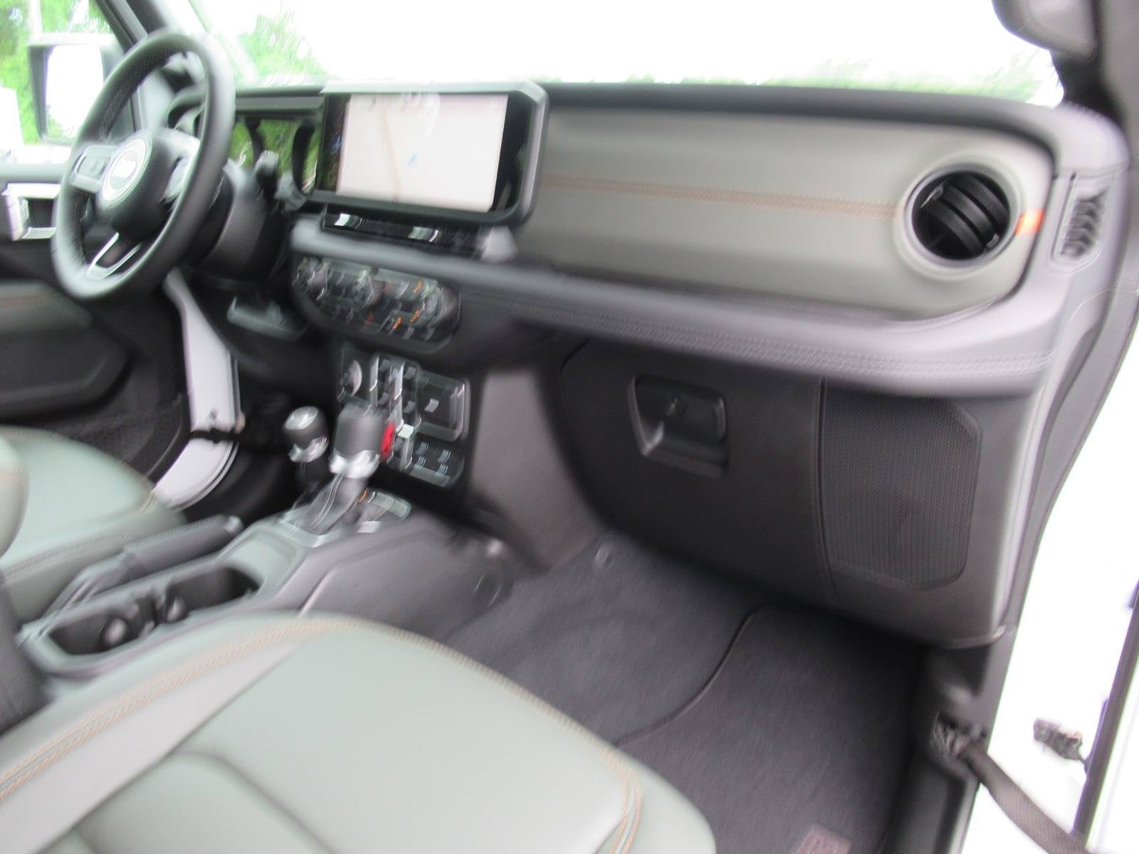 2026 Jeep Gladiator GLADIATOR MOJAVE X 4X4