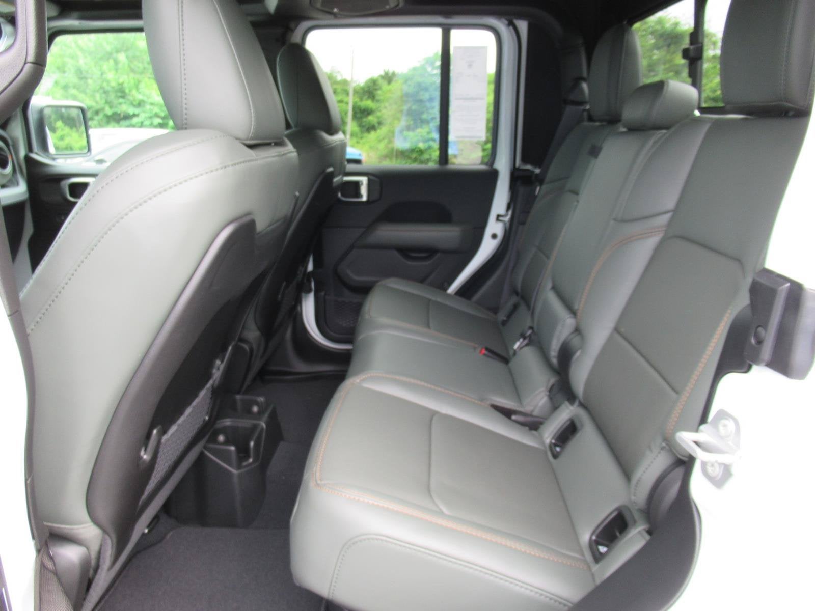 2026 Jeep Gladiator GLADIATOR MOJAVE X 4X4