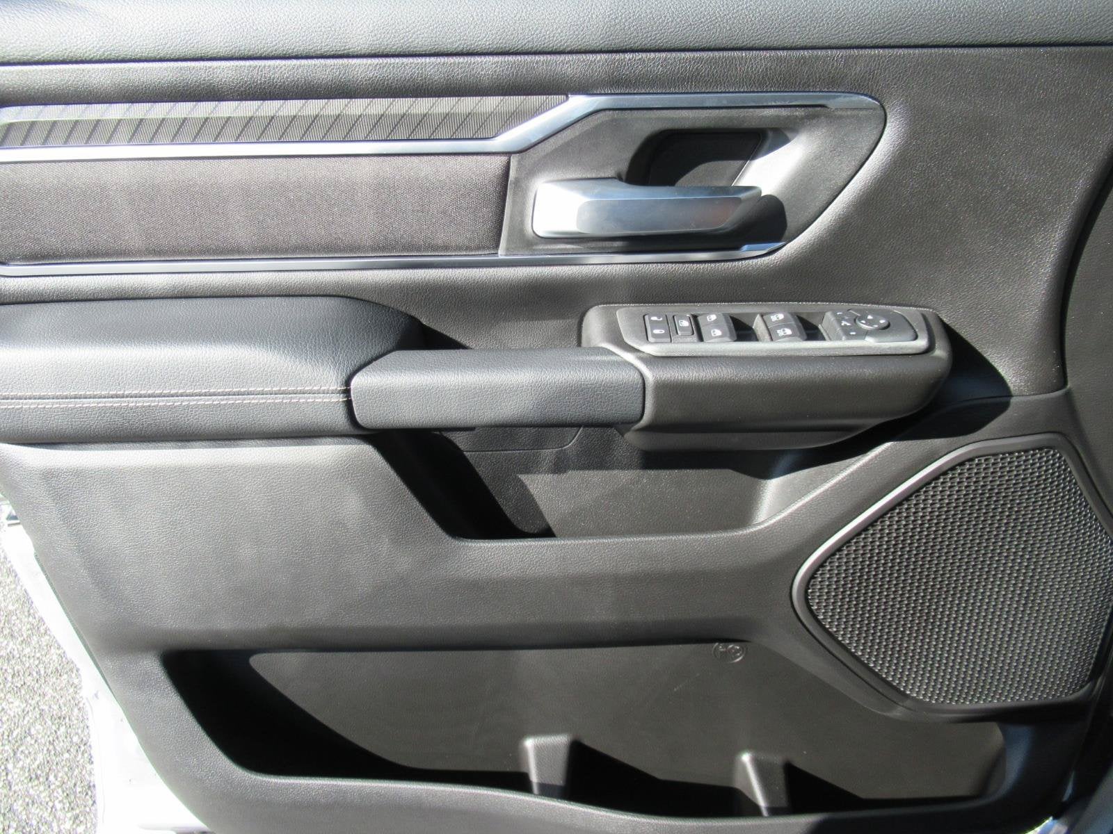 2027 RAM 1500 RAM 1500 BIG HORN CREW CAB 4X2 5'7' BOX