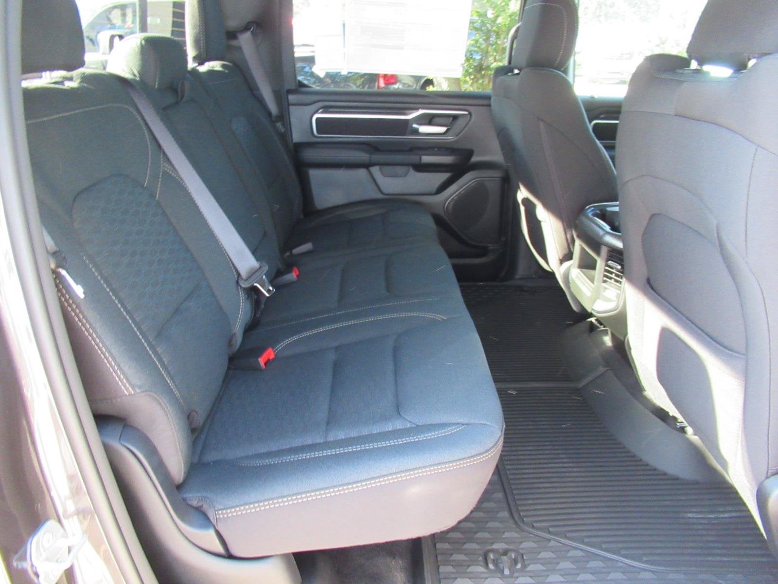 2027 RAM Ram 1500 RAM 1500 BIG HORN CREW CAB 4X2 5'7' BOX