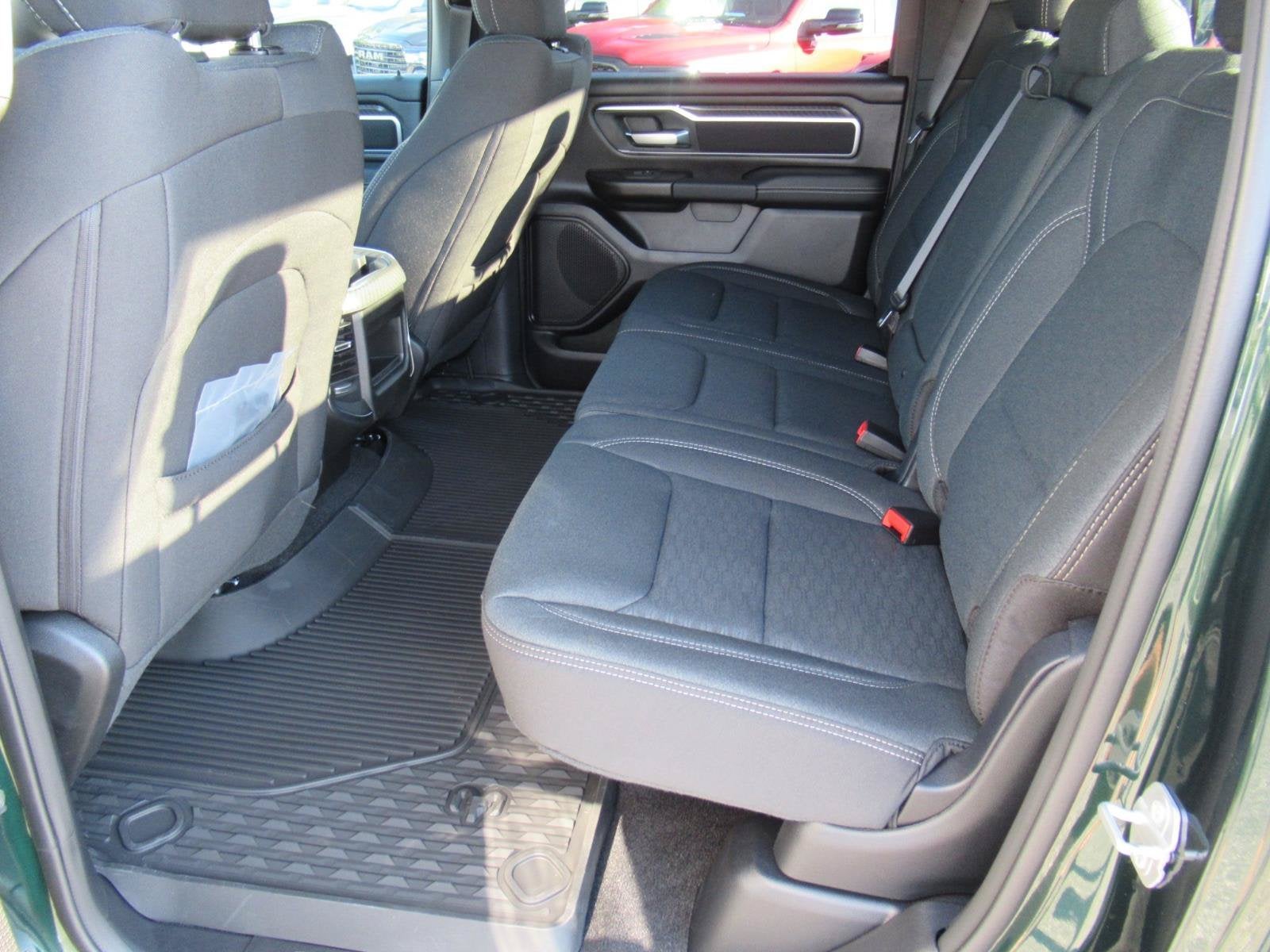 2027 RAM Ram 1500 RAM 1500 BIG HORN CREW CAB 4X2 5'7' BOX