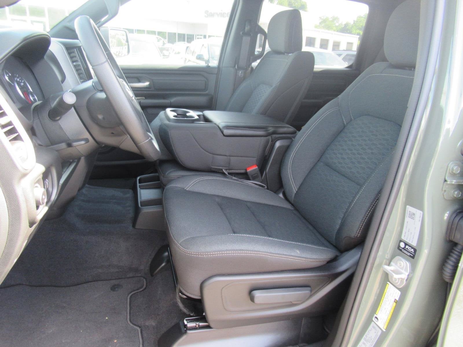 2026 RAM Ram 1500 RAM 1500 TRADESMAN CREW CAB 4X4 5'7' BOX