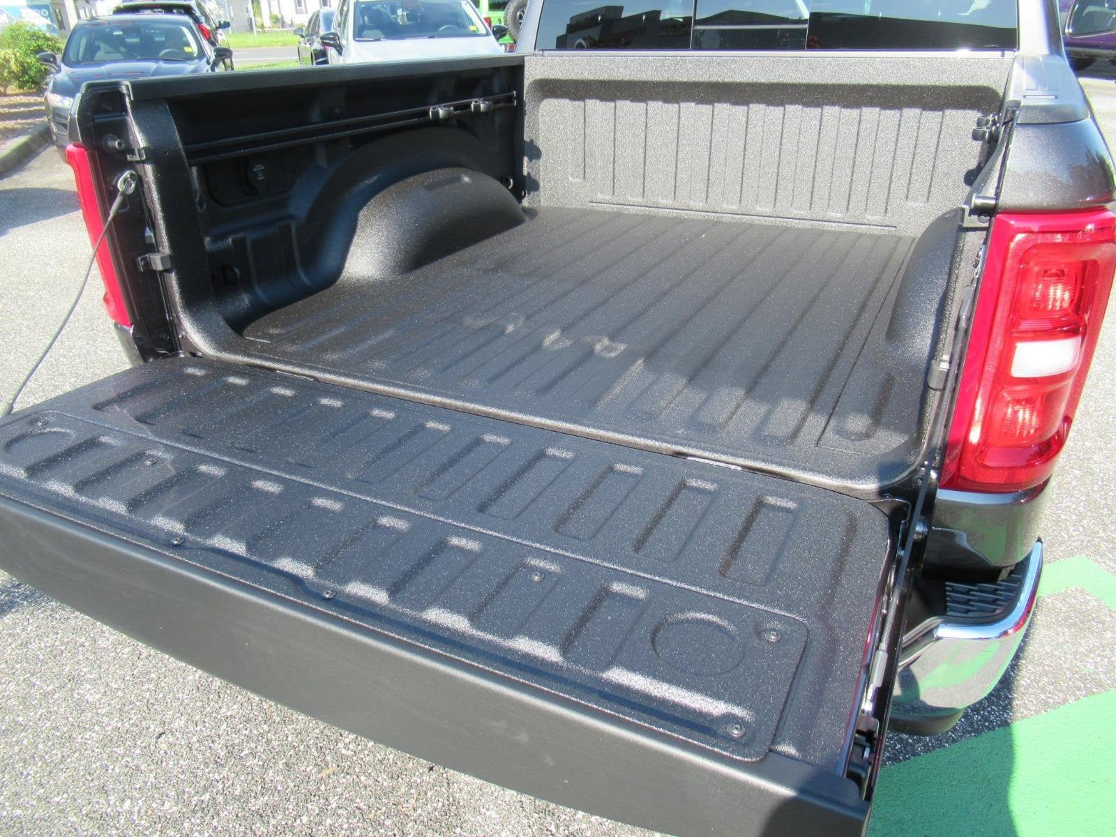 2027 RAM Ram 1500 RAM 1500 BIG HORN CREW CAB 4X4 5'7' BOX