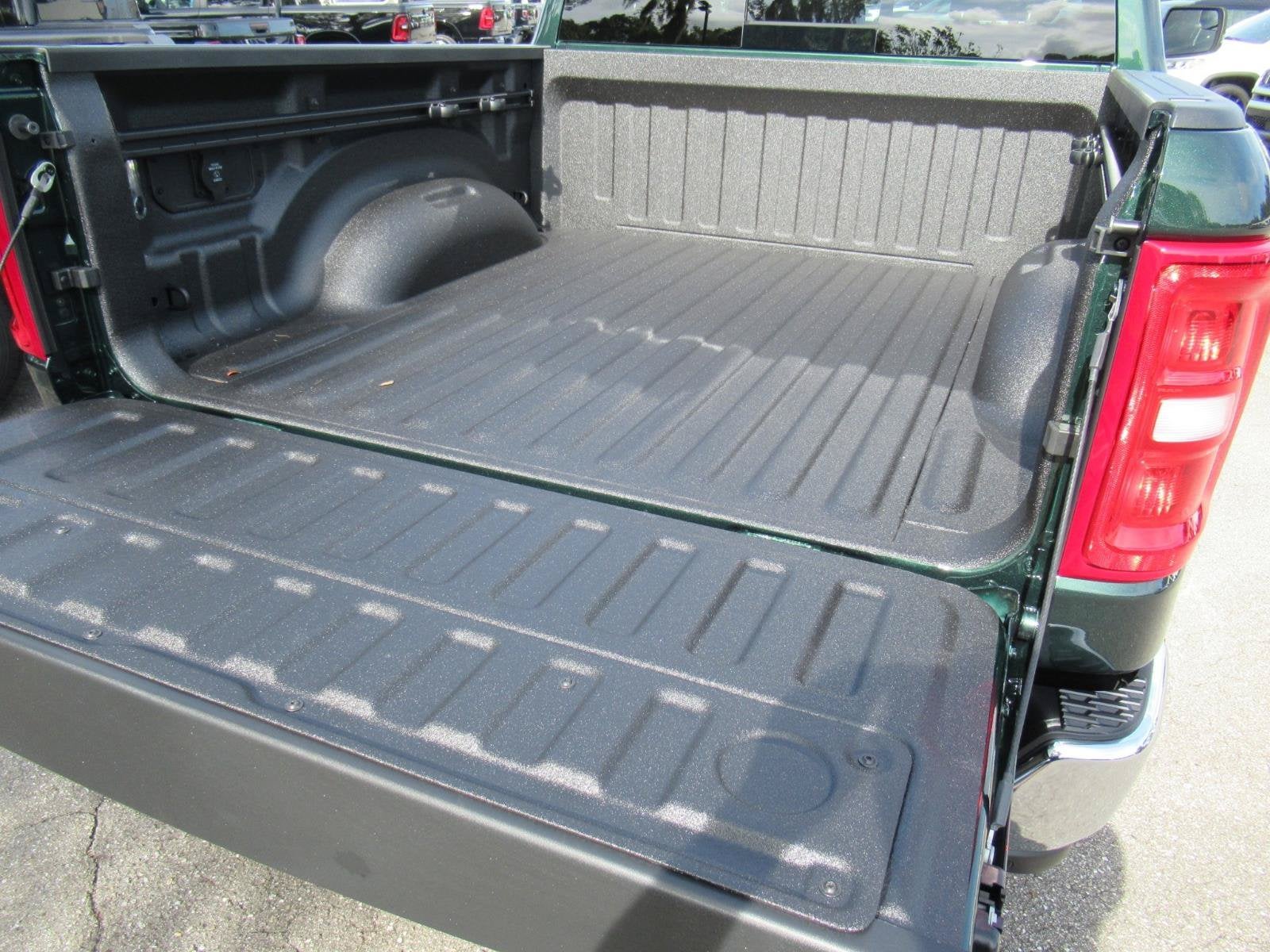 2027 RAM Ram 1500 RAM 1500 BIG HORN CREW CAB 4X4 5'7' BOX