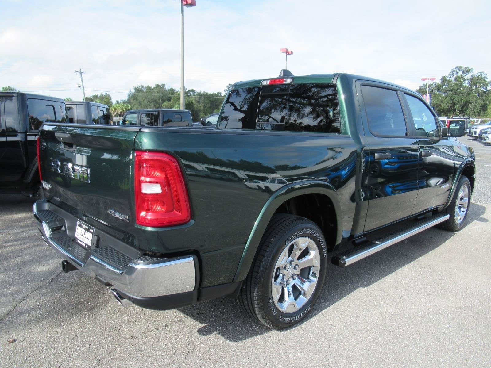 2027 RAM Ram 1500 RAM 1500 BIG HORN CREW CAB 4X4 5'7' BOX