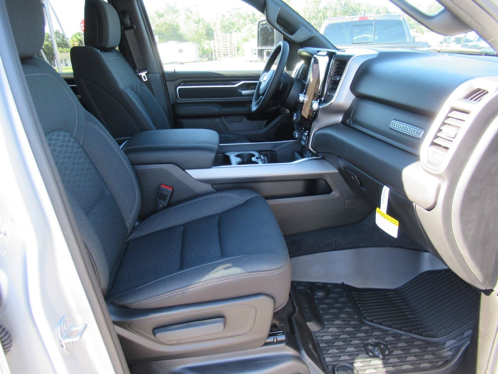 2027 RAM 1500 RAM 1500 BIG HORN CREW CAB 4X4 5'7' BOX