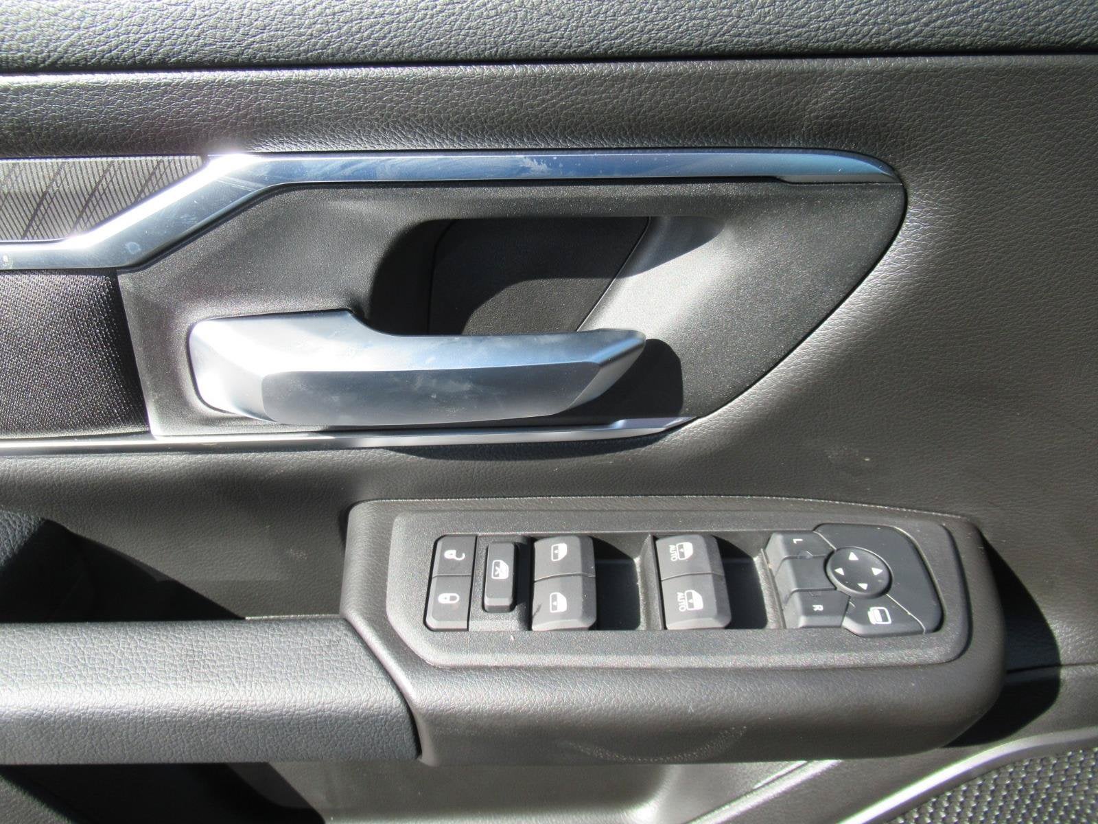 2027 RAM 1500 RAM 1500 BIG HORN CREW CAB 4X4 5'7' BOX