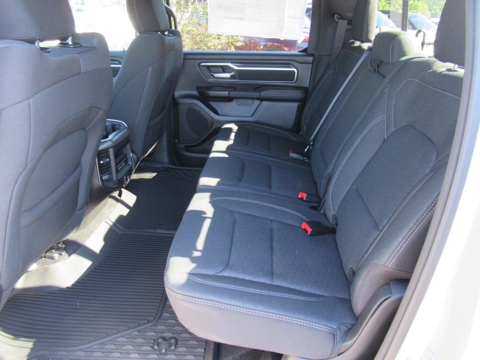 2027 RAM 1500 RAM 1500 BIG HORN CREW CAB 4X4 5'7' BOX