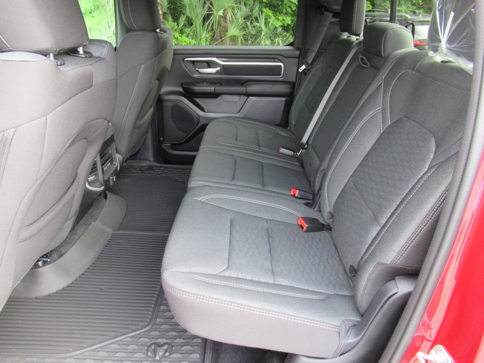2027 RAM Ram 1500 RAM 1500 BIG HORN CREW CAB 4X4 5'7' BOX