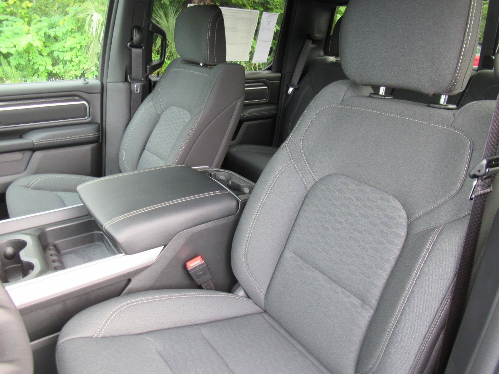 2027 RAM 1500 RAM 1500 BIG HORN CREW CAB 4X4 5'7' BOX