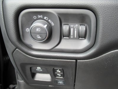 2027 RAM 1500 RAM 1500 BIG HORN CREW CAB 4X4 5'7' BOX