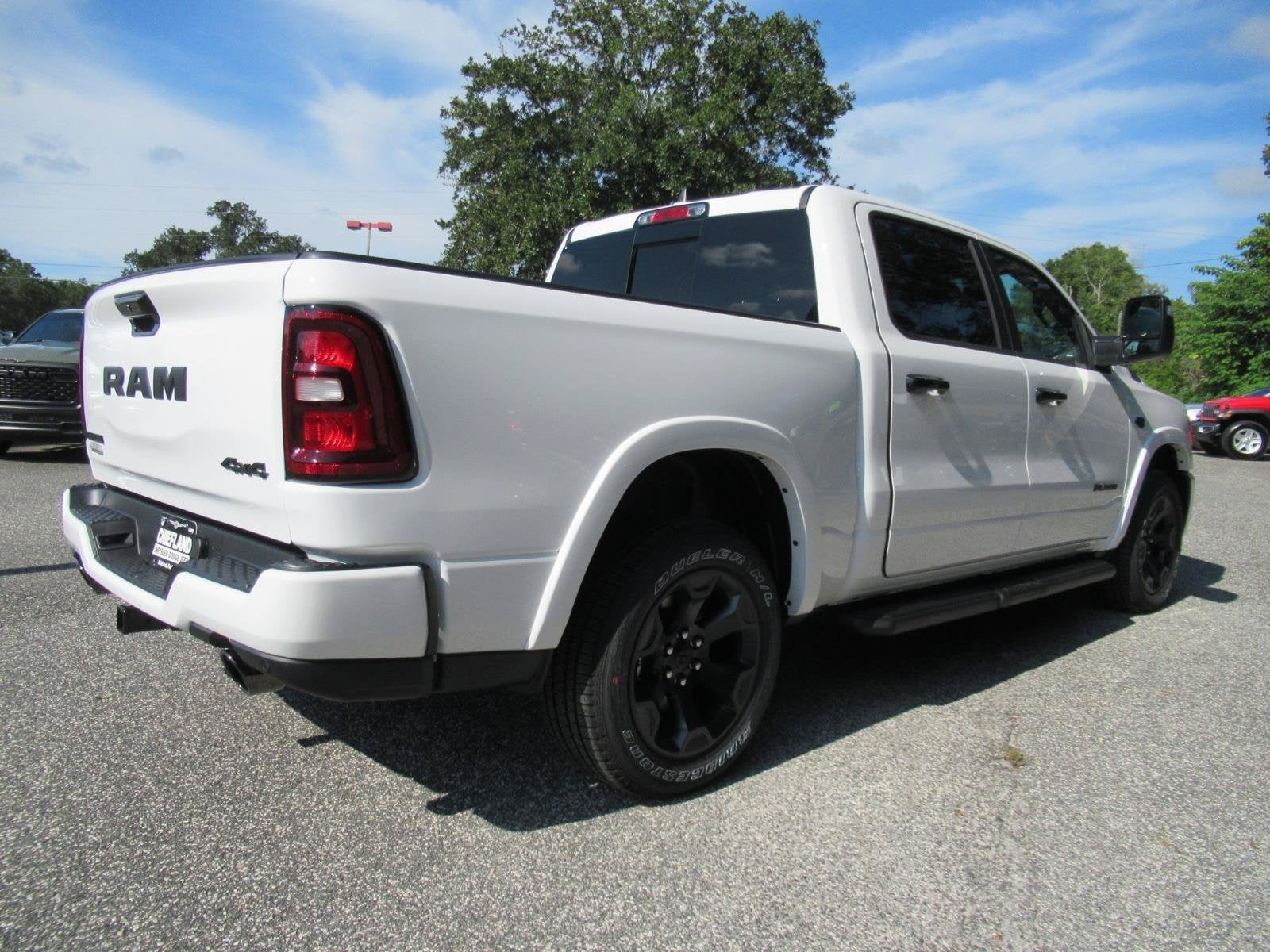 2027 RAM 1500 RAM 1500 BIG HORN CREW CAB 4X4 5'7' BOX