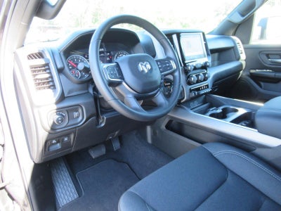 2027 RAM 1500 RAM 1500 EXPRESS CREW CAB 4X4 5'7' BOX