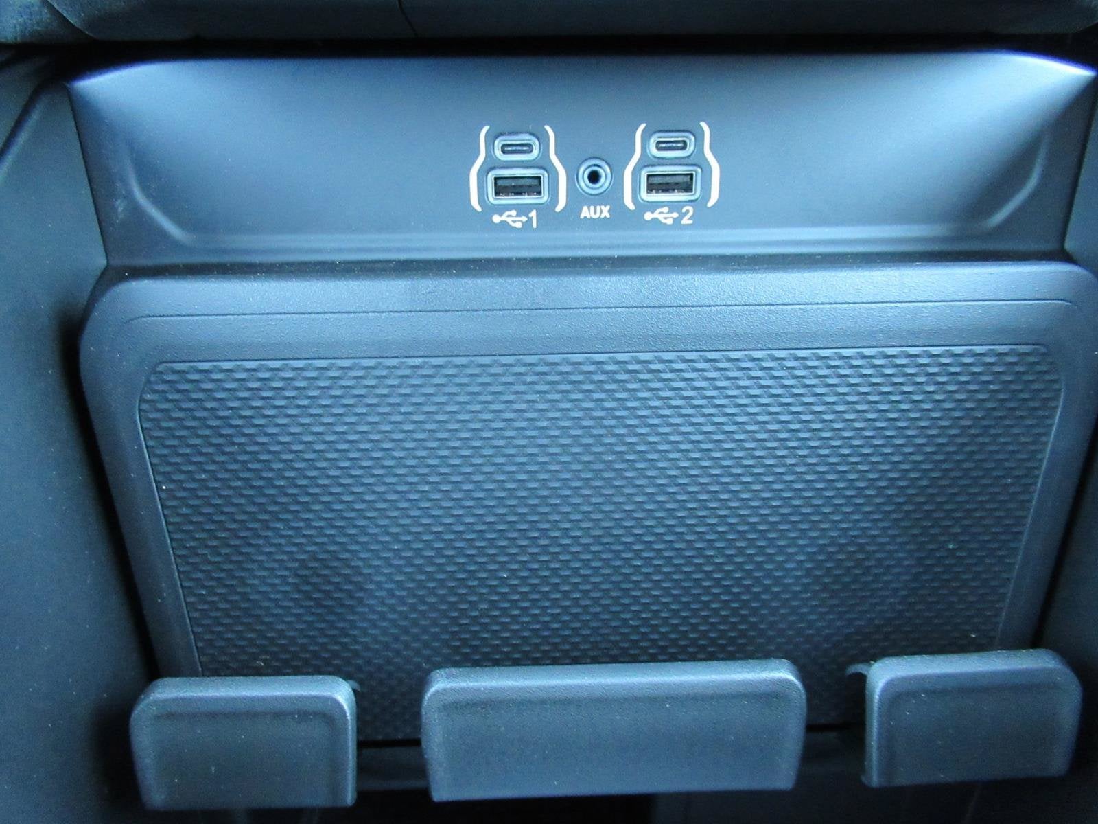 2027 RAM 1500 RAM 1500 EXPRESS CREW CAB 4X4 5'7' BOX