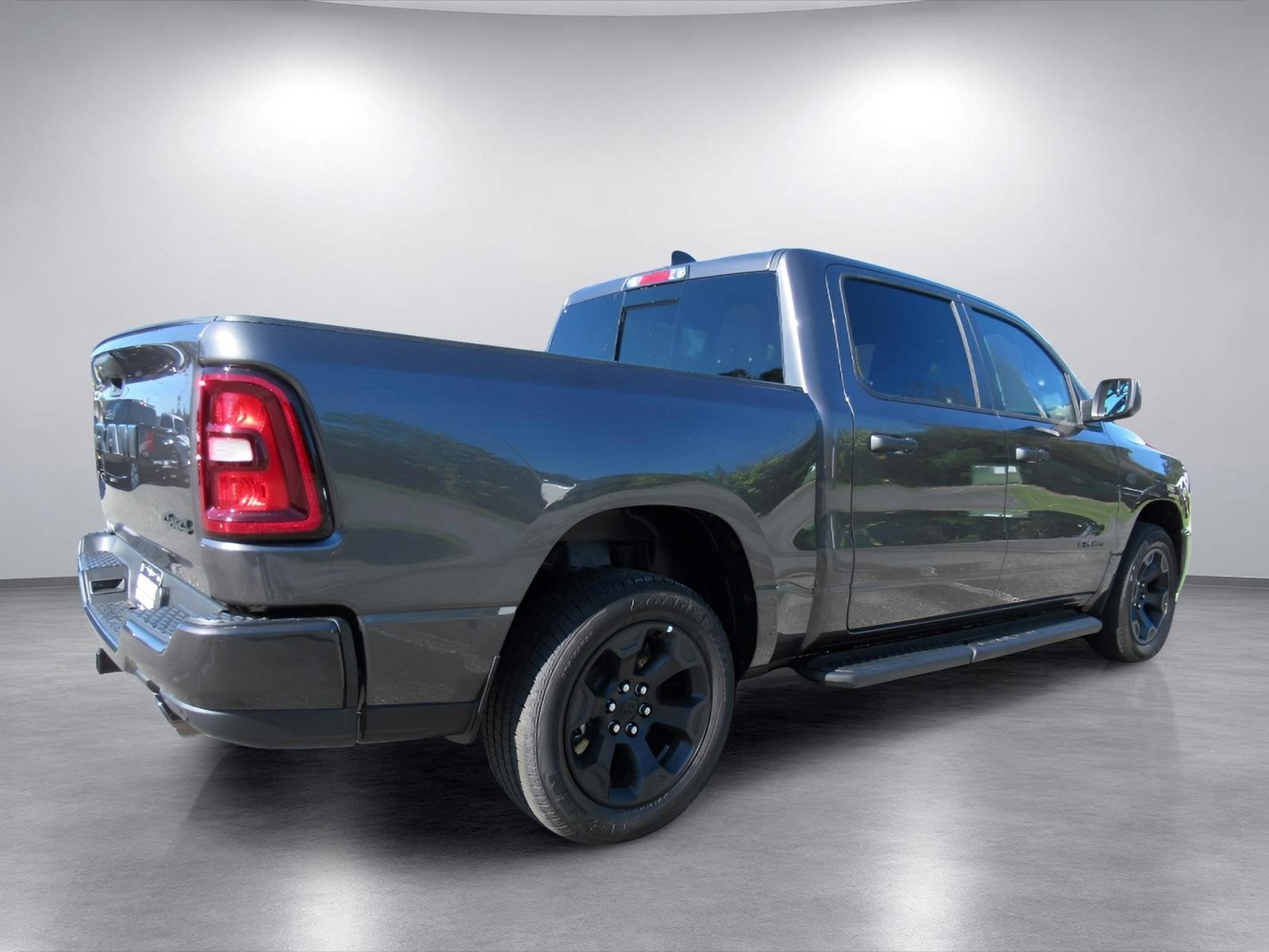 2027 RAM 1500 RAM 1500 EXPRESS CREW CAB 4X4 5'7' BOX