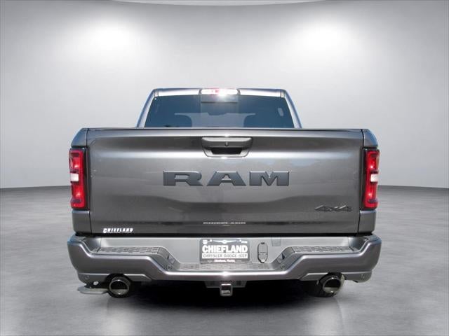 2027 RAM Ram 1500 RAM 1500 EXPRESS CREW CAB 4X4 5'7' BOX