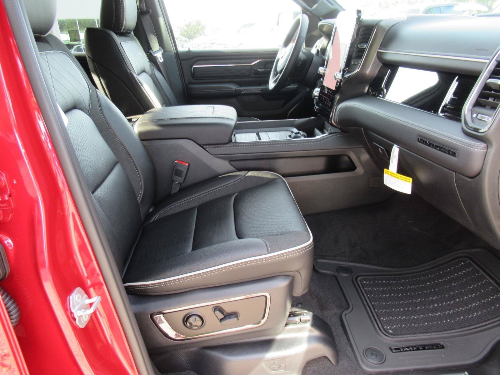 2027 RAM Ram 1500 RAM 1500 LIMITED CREW CAB 4X4 5'7' BOX