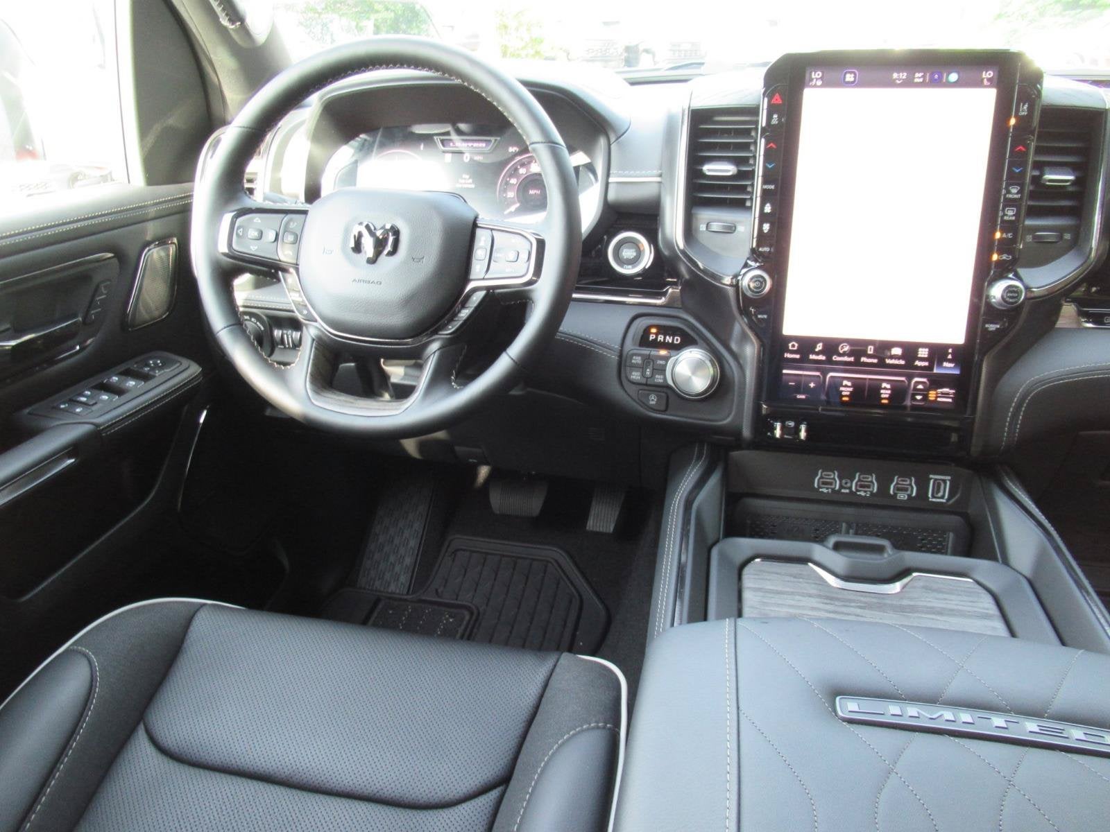 2027 RAM Ram 1500 RAM 1500 LIMITED CREW CAB 4X4 5'7' BOX