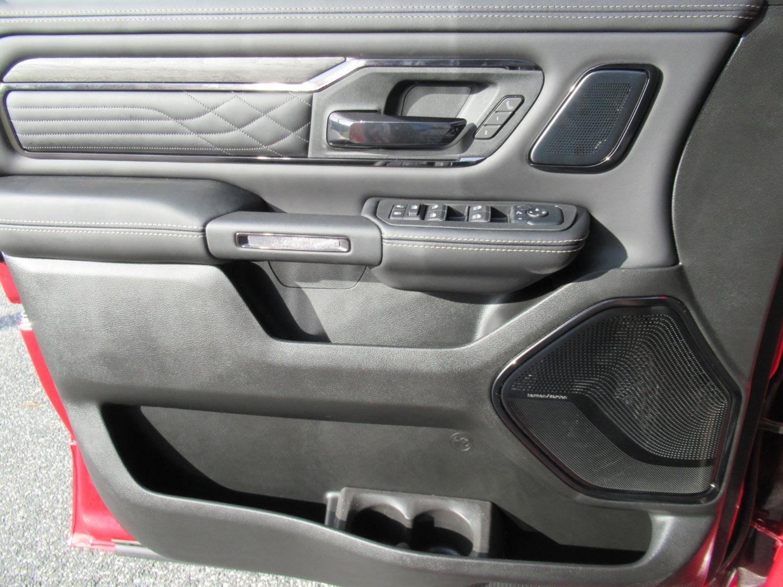 2027 RAM Ram 1500 RAM 1500 LIMITED CREW CAB 4X4 5'7' BOX
